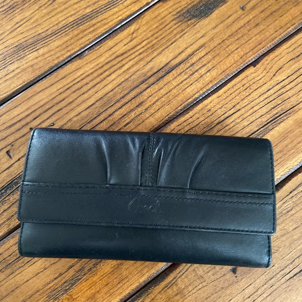 Coach Wallet Leather Soho Pleated Compact  F42812